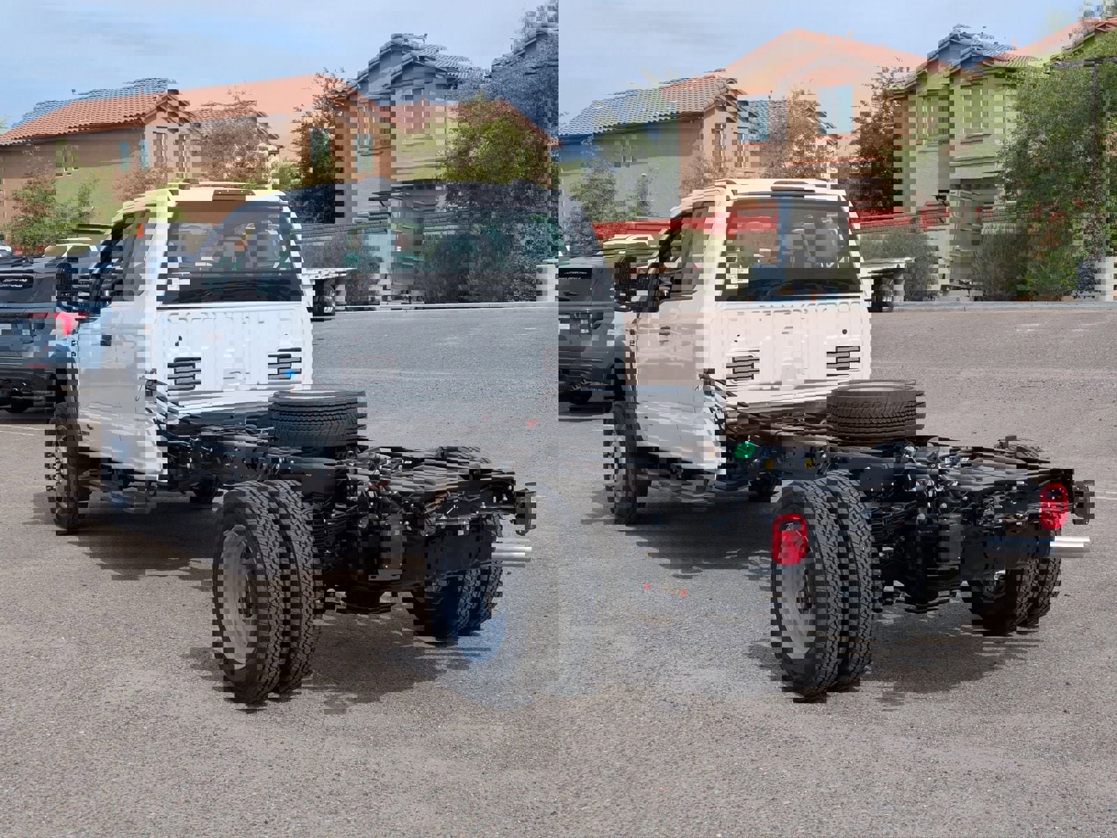 New 2026 Ford F550 4x4 Supercab Super Duty image 32