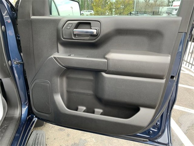 Used 2023 Chevrolet Silverado 1500 Custom image 13
