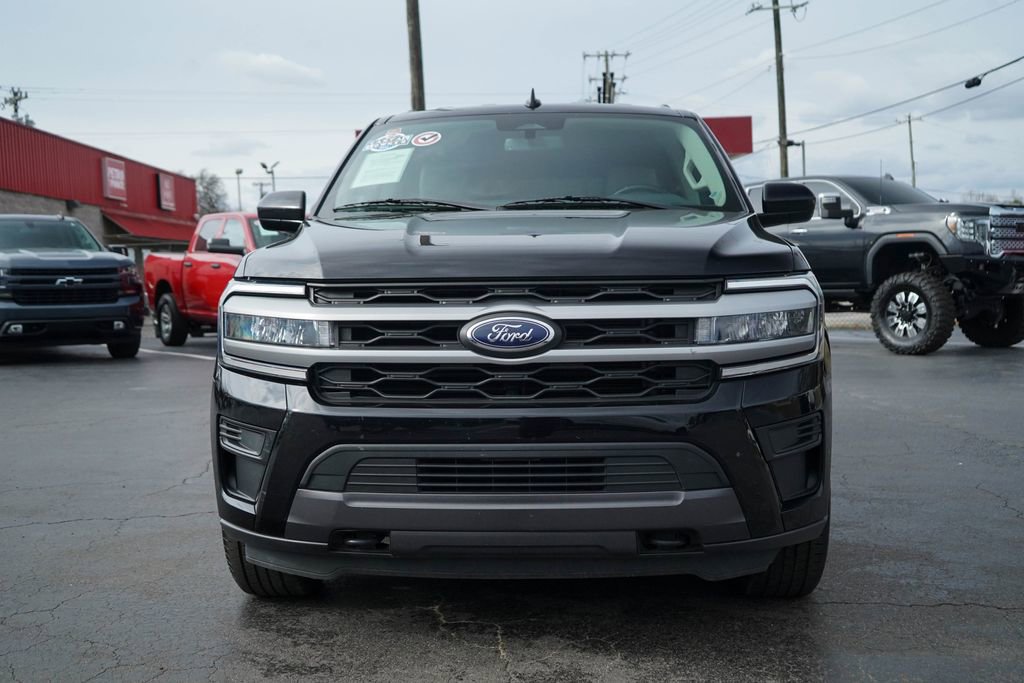 Used 2023 Ford Expedition Max XLT image 9