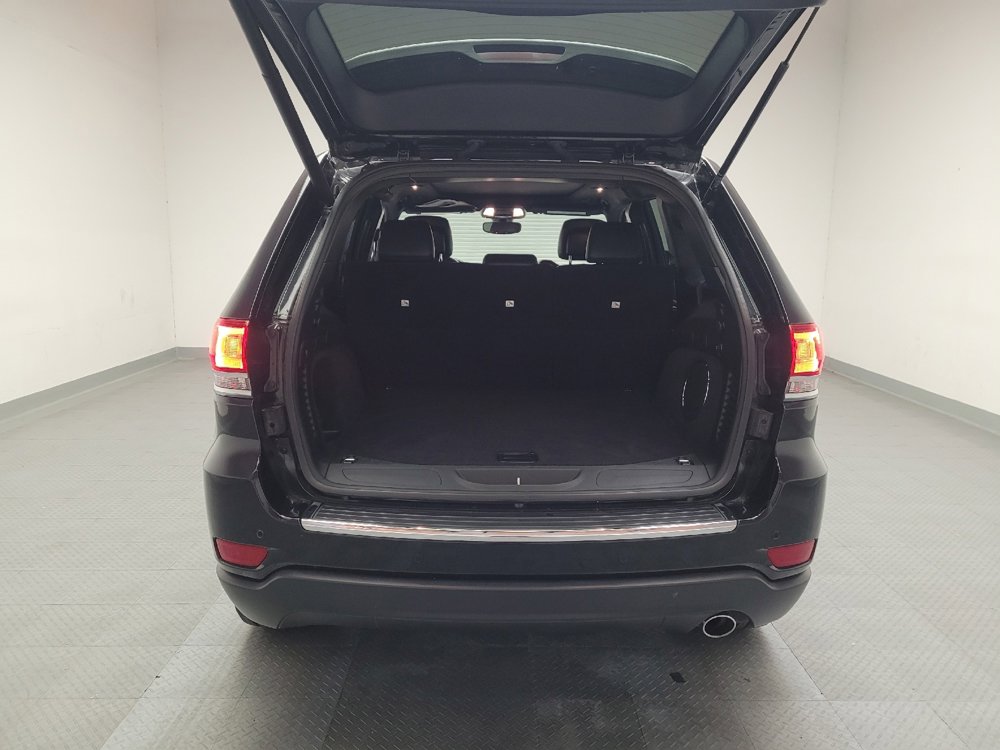 Used 2020 Jeep Grand Cherokee Limited w/ Luxury Group II image 29