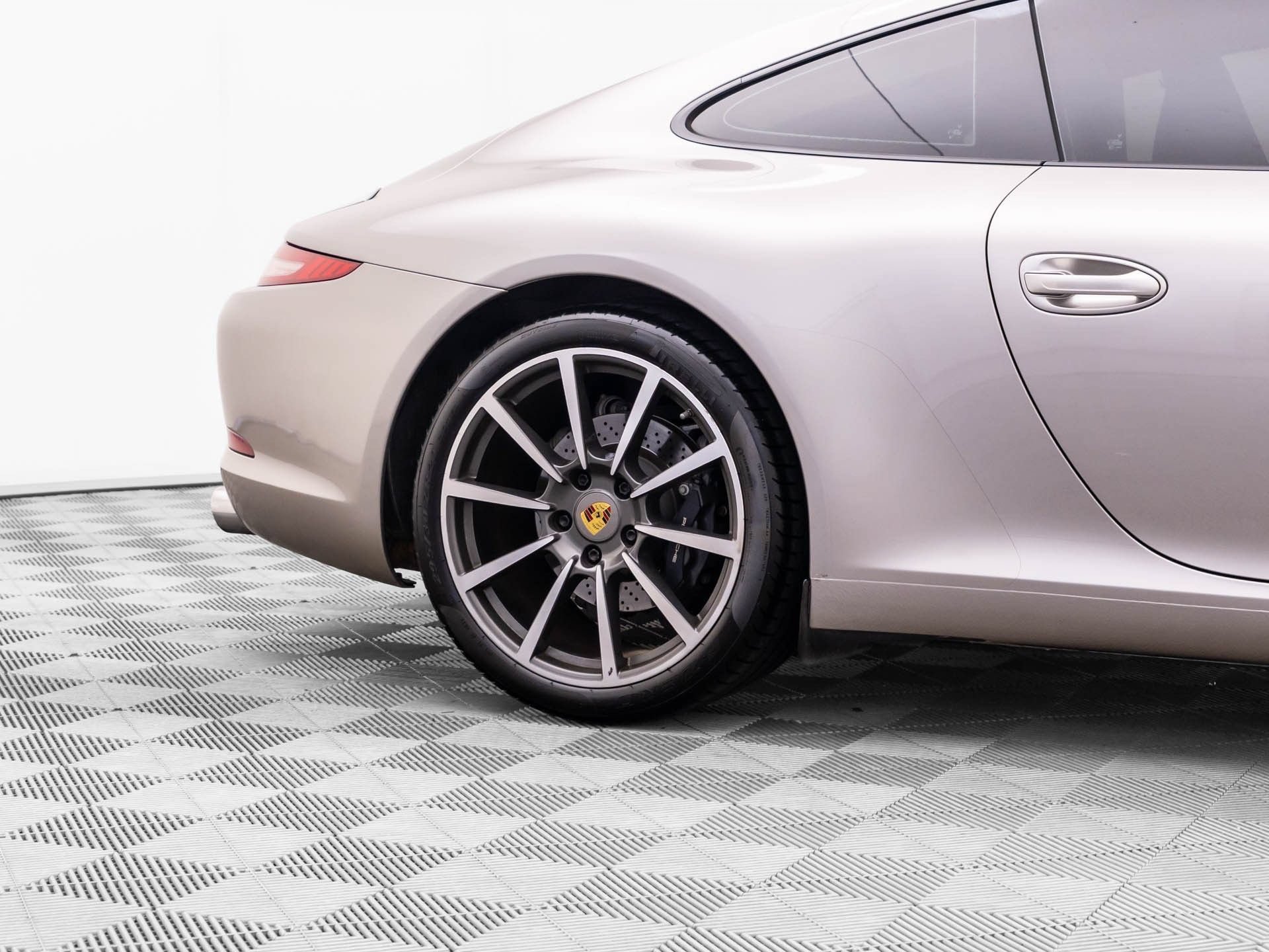 Used 2013 Porsche 911 Carrera RWD image 29