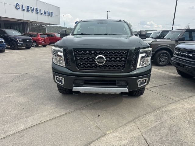 Used 2019 Nissan Titan PRO-4X w/ Pro-4x Convenience Package video 3