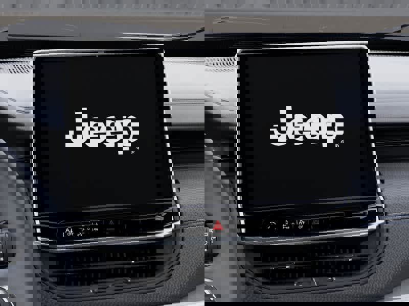 New 2026 Jeep Compass Latitude image 10