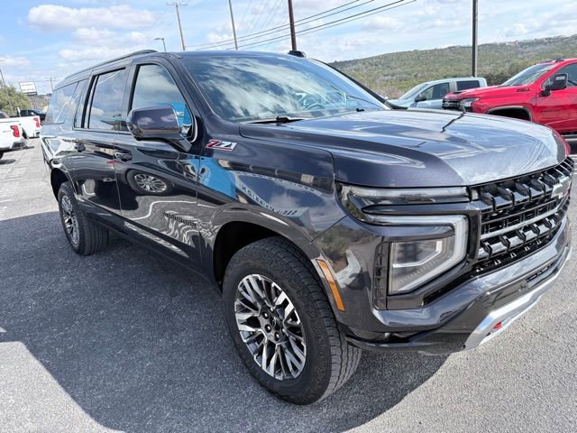 Certified 2025 Chevrolet Suburban Z71 image 5