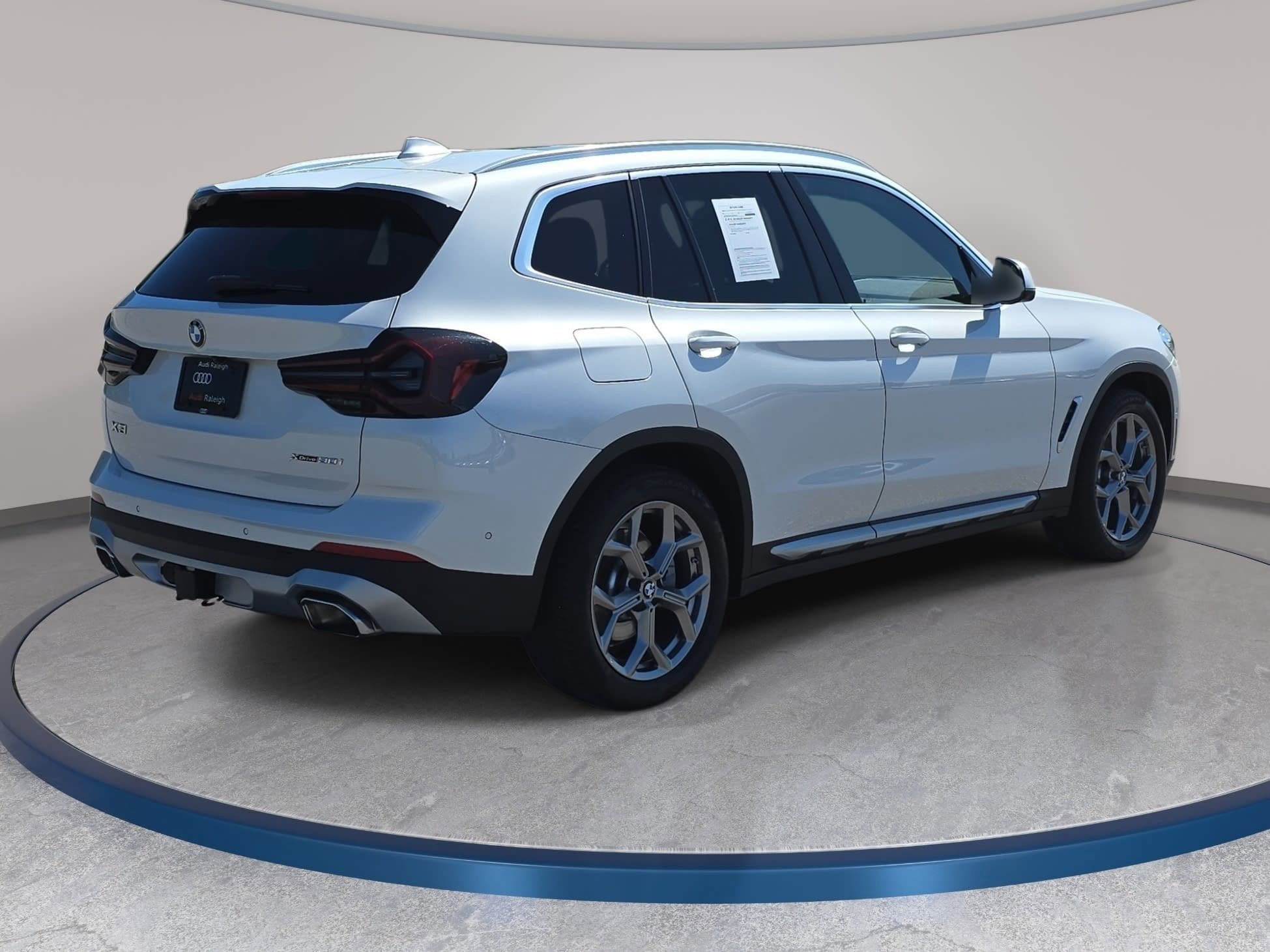 Used 2024 BMW X3 xDrive30i w/ Premium Package w/ZPA AWD/4WD image 5