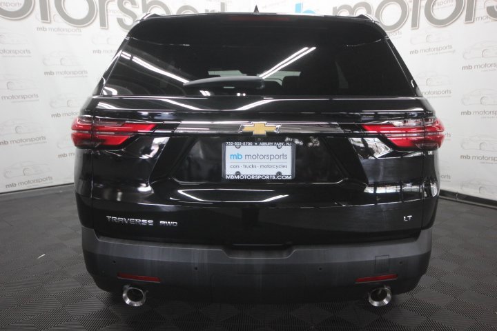 Used 2022 Chevrolet Traverse LT w/ LPO, Floor Liner Package image 4