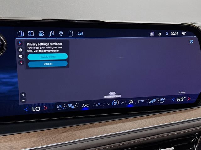 Used 2025 Chevrolet Suburban High Country AWD/4WD image 15