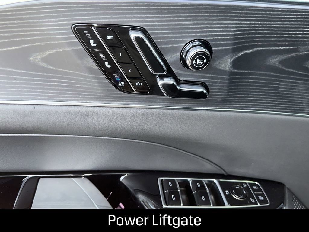 New 2026 Cadillac Lyriq V image 10