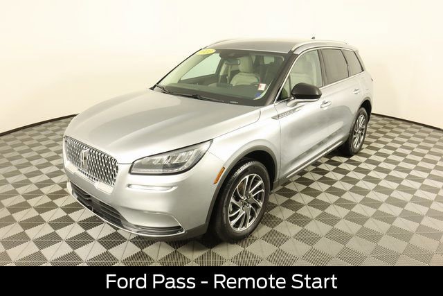 Used 2022 Lincoln Corsair AWD w/ Equipment Group 101A image 9