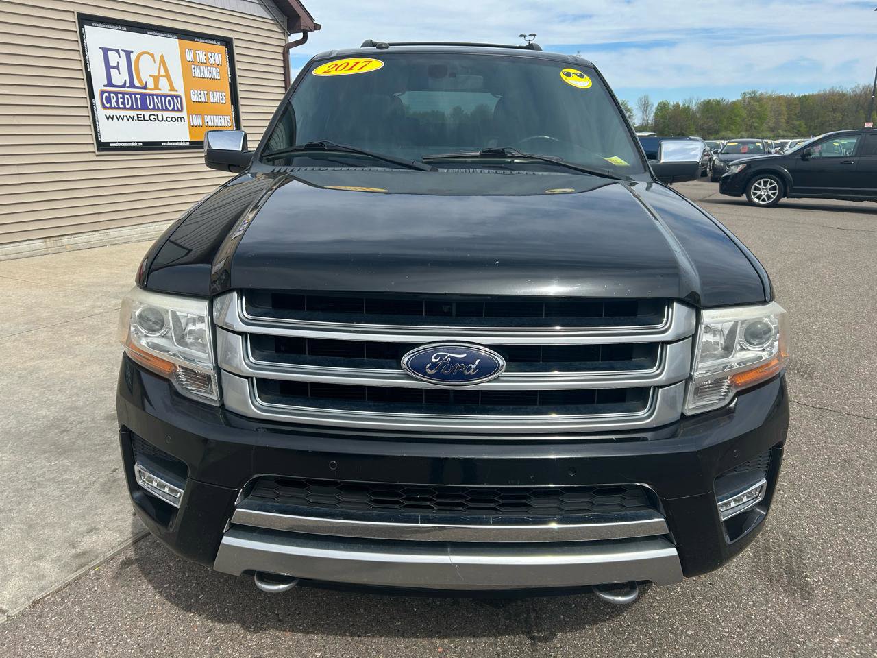 Used 2017 Ford Expedition EL Platinum AWD/4WD image 2