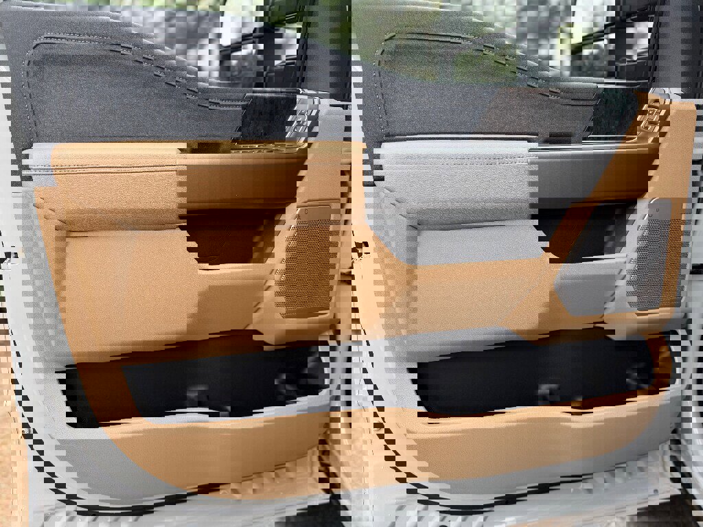 New 2026 Ford F250 Lariat image 38