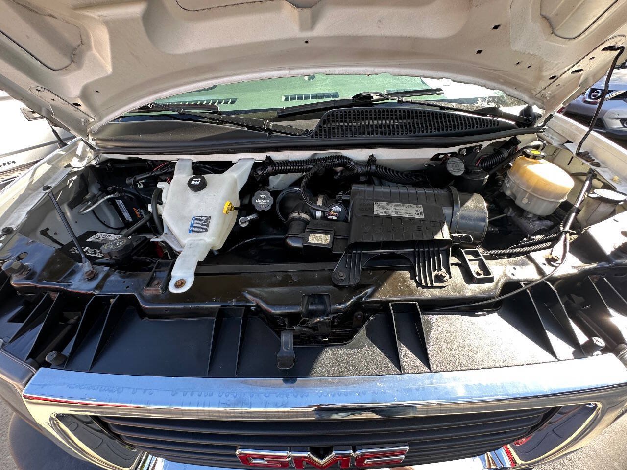 Used 2015 GMC Savana 3500 RWD image 13