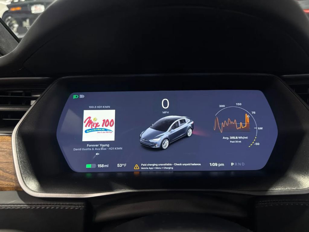 Used 2020 Tesla Model X image 10