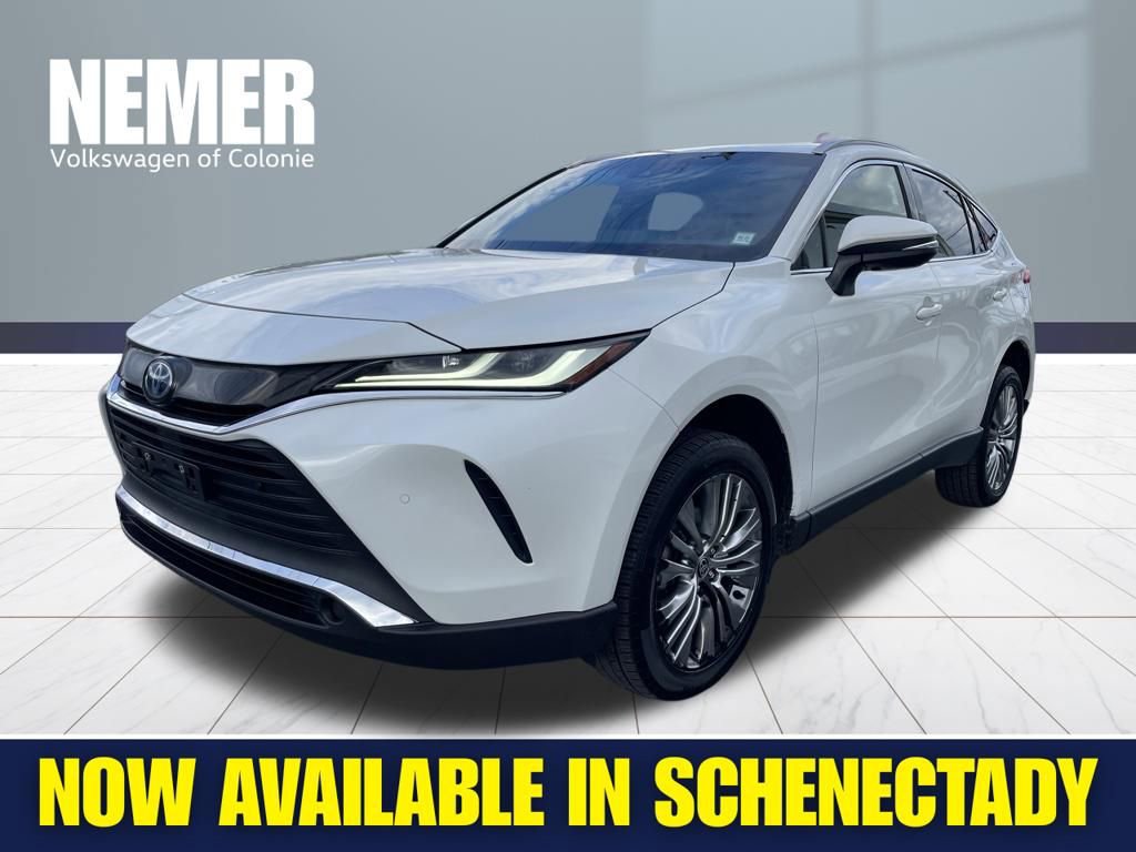 Used 2022 Toyota Venza XLE