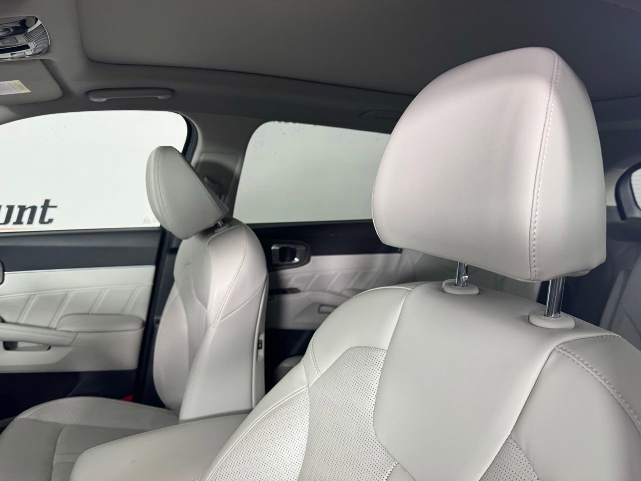 Used 2024 Kia Sorento SX image 3