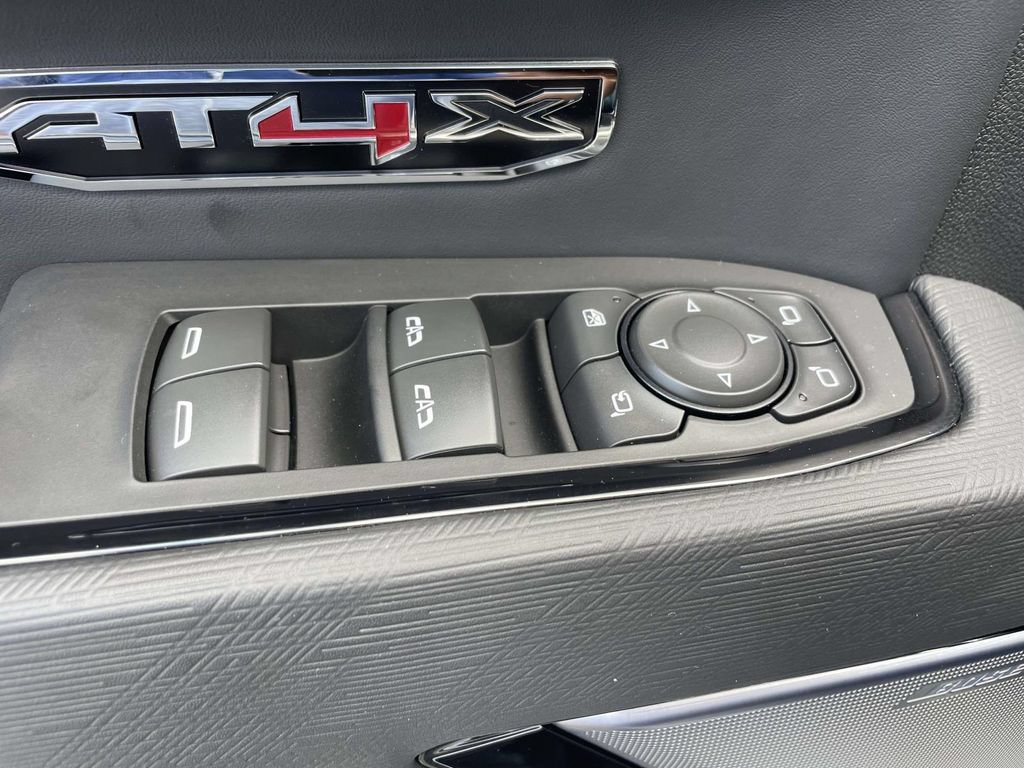 Used 2025 GMC Sierra 1500 AT4X AWD/4WD image 17