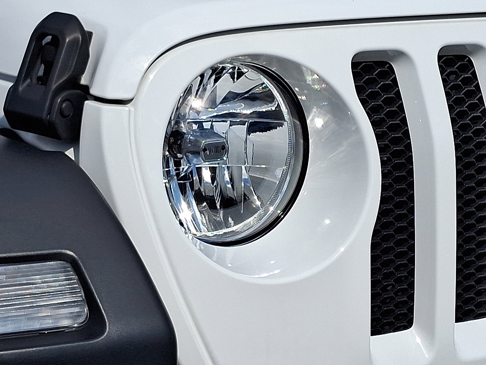 Used 2021 Jeep Wrangler Unlimited Sport image 9