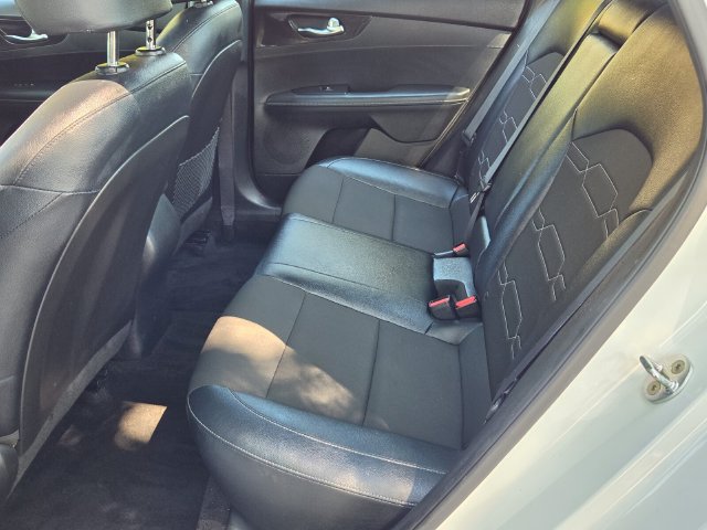 Used 2023 Kia Forte GT-Line w/ GT-Line Premium Package FWD image 12