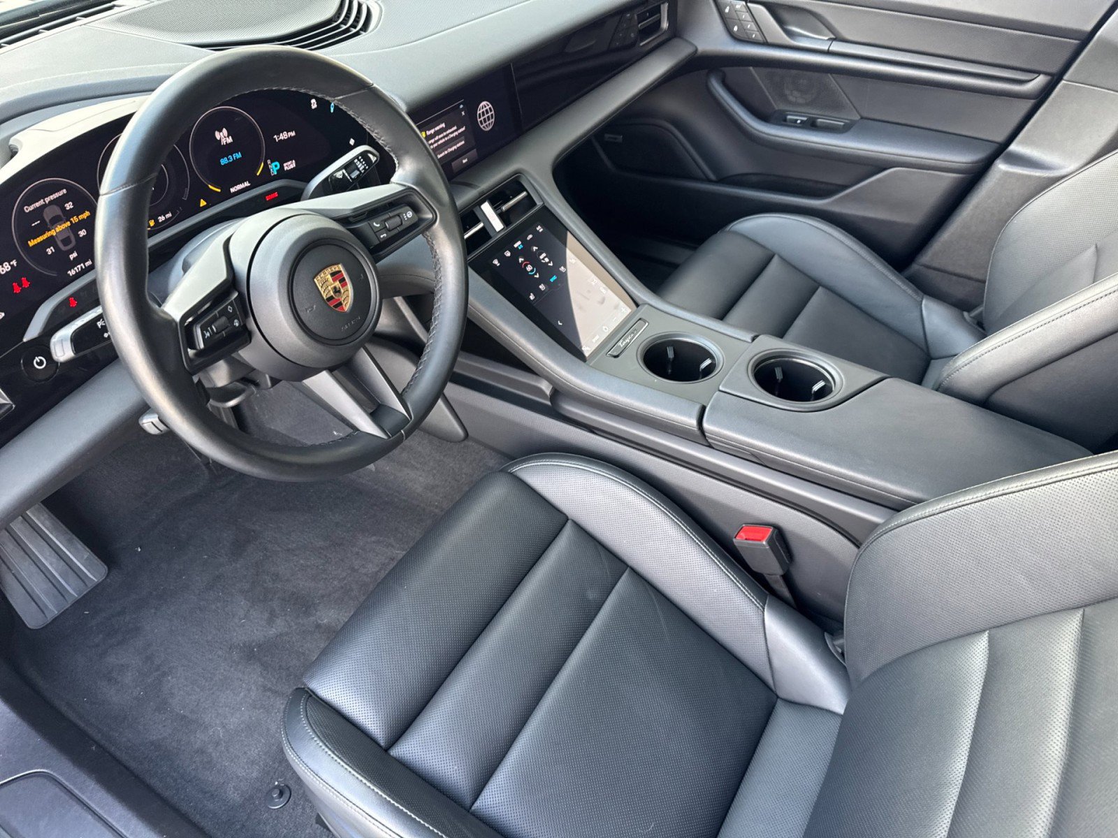 Used 2024 Porsche Taycan RWD image 4