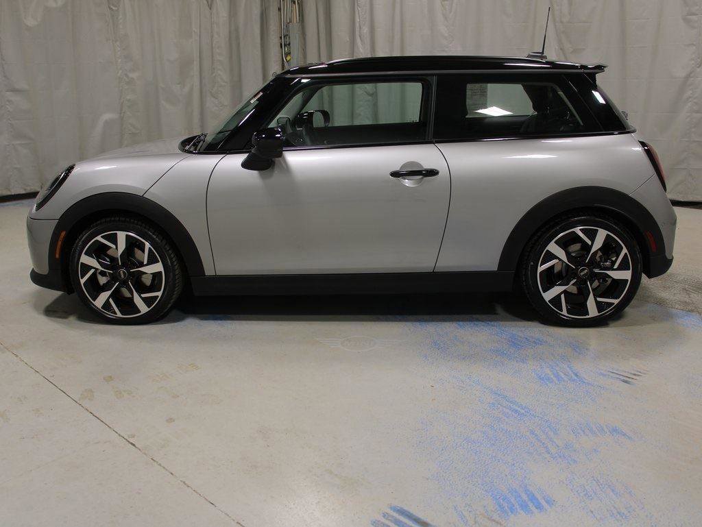 Certified 2025 MINI Cooper S image 5