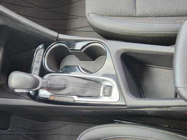 Used 2020 Buick Encore GX Preferred w/ Cold Weather Comfort Package image 18