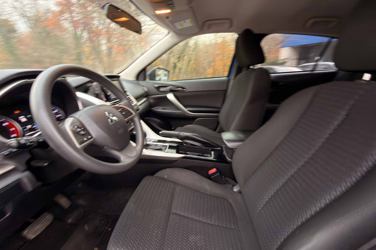 Used 2018 Mitsubishi Eclipse Cross ES image 15