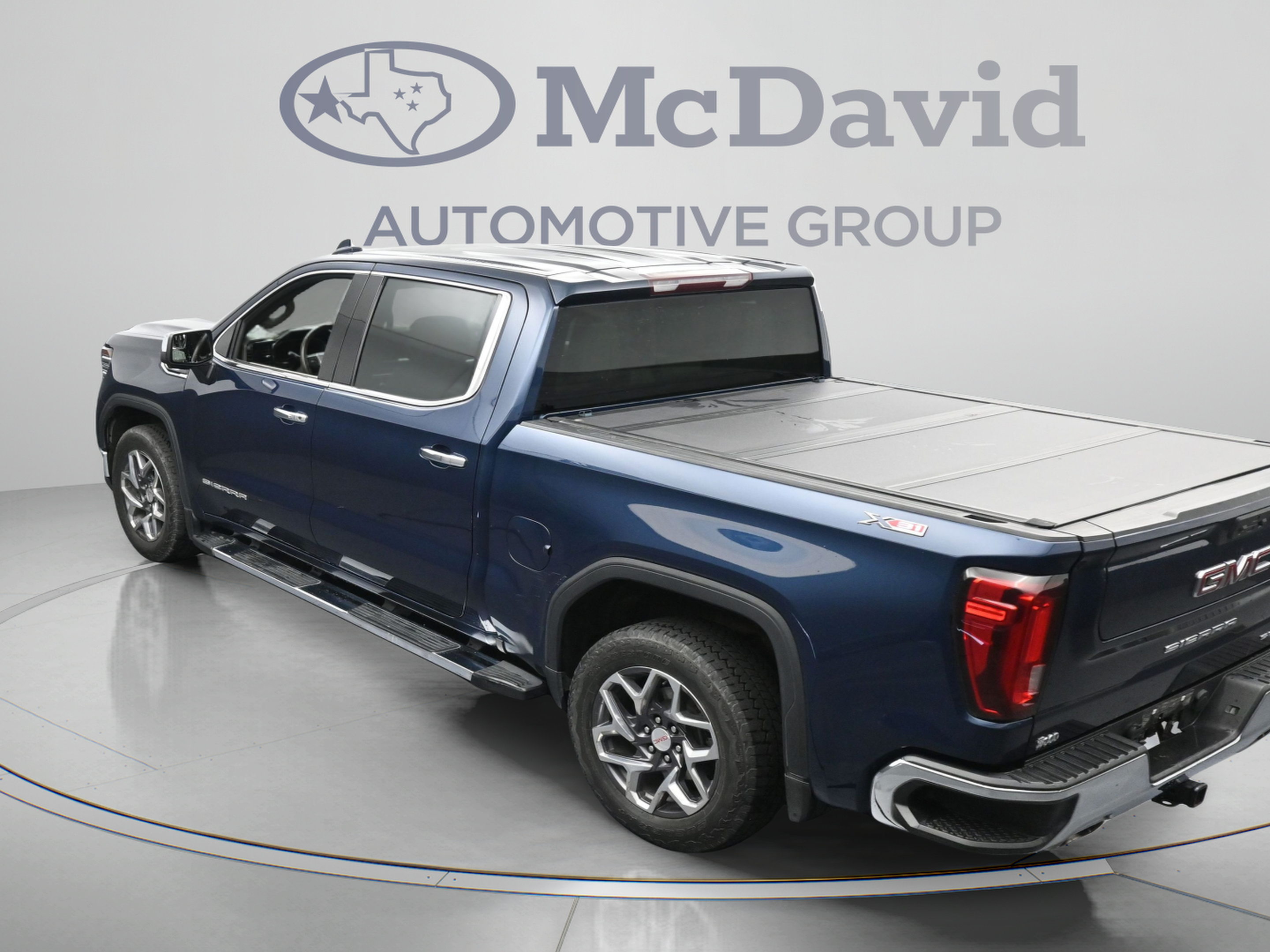 Used 2023 GMC Sierra 1500 SLT AWD/4WD image 36