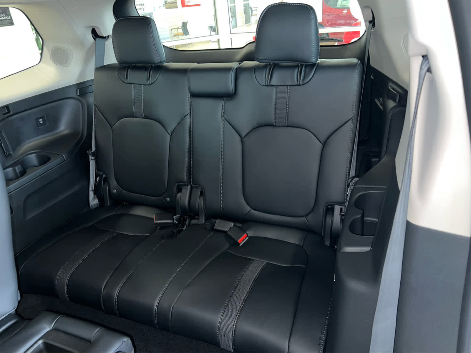 New 2025 Honda Pilot Touring image 12