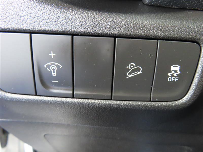 Used 2023 Hyundai Kona SEL image 18