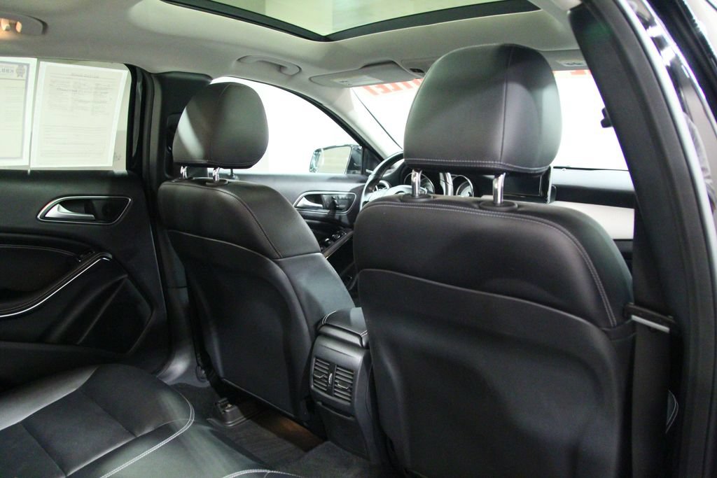 Used 2015 Mercedes-Benz GLA 250 4MATIC image 23