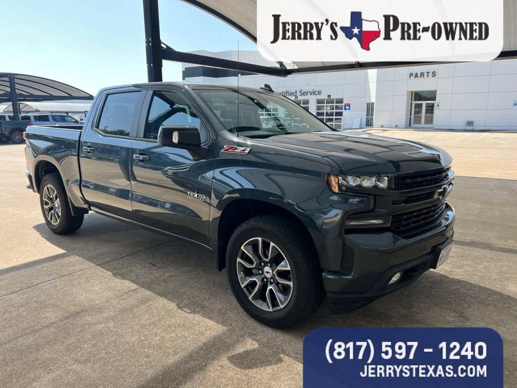 Used 2020 Chevrolet Silverado 1500 RST w/ Texas Edition AWD/4WD image 2