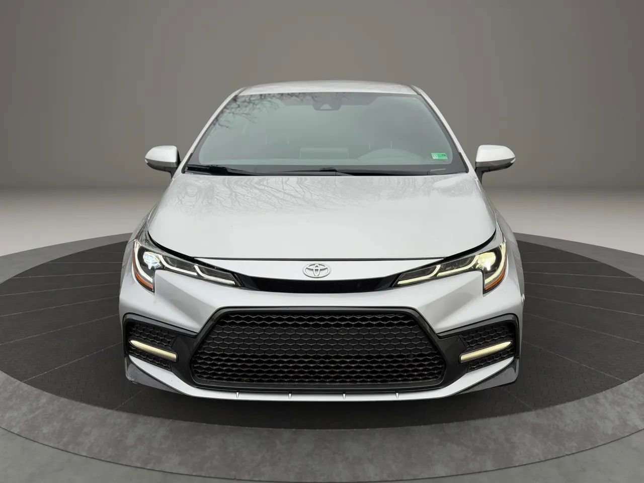 Used 2020 Toyota Corolla SE image 4