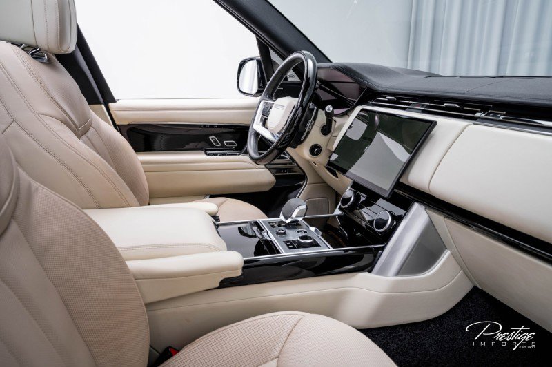Used 2023 Land Rover Range Rover SE image 41