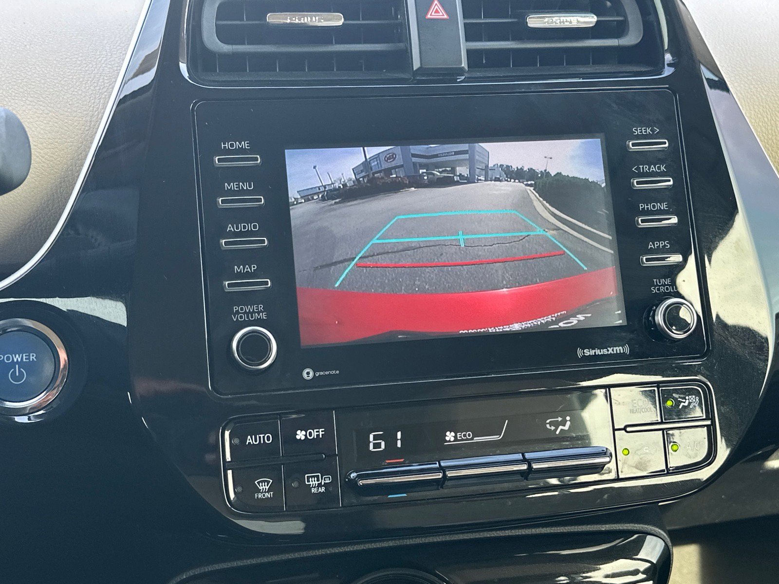 Used 2022 Toyota Prius XLE image 13