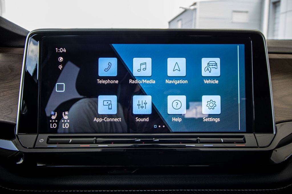 Used 2026 Volkswagen Atlas SE w/ Panoramic Sunroof Package FWD image 43