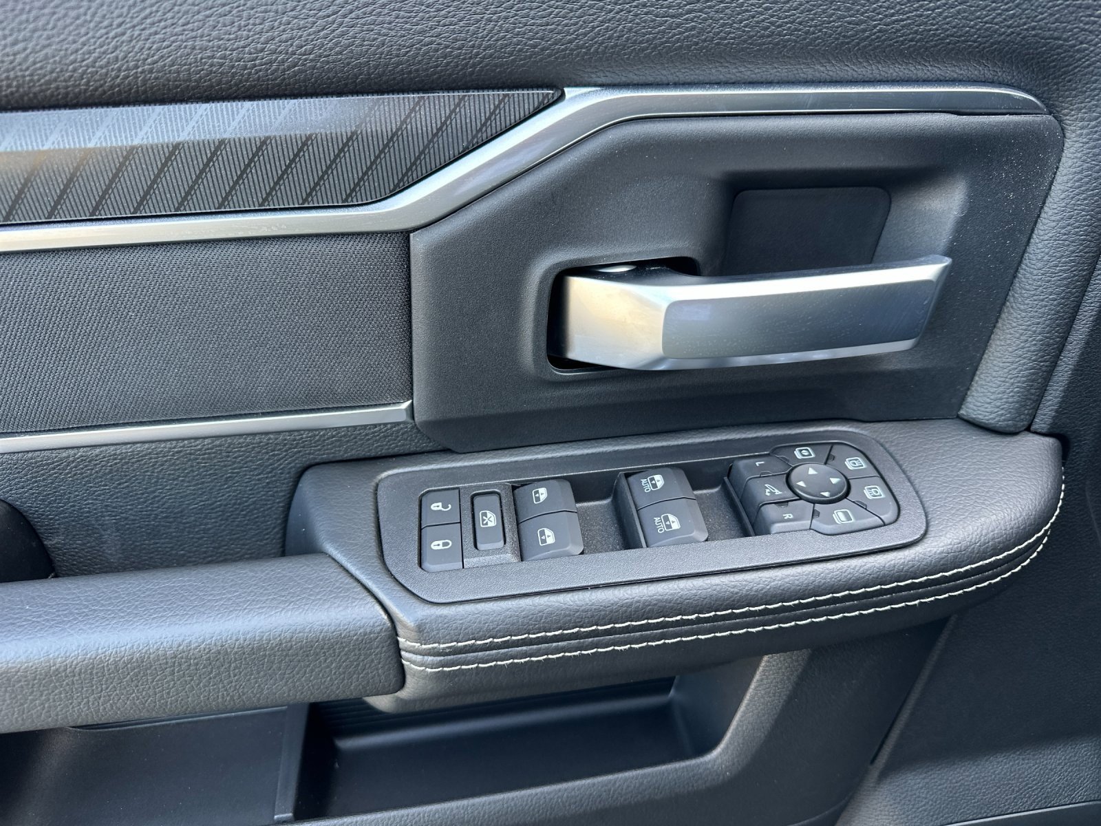New 2025 RAM 2500 Big Horn image 10