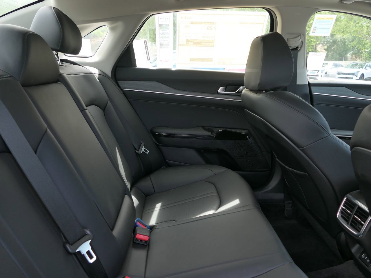 Used 2025 Kia K5 EX FWD image 24