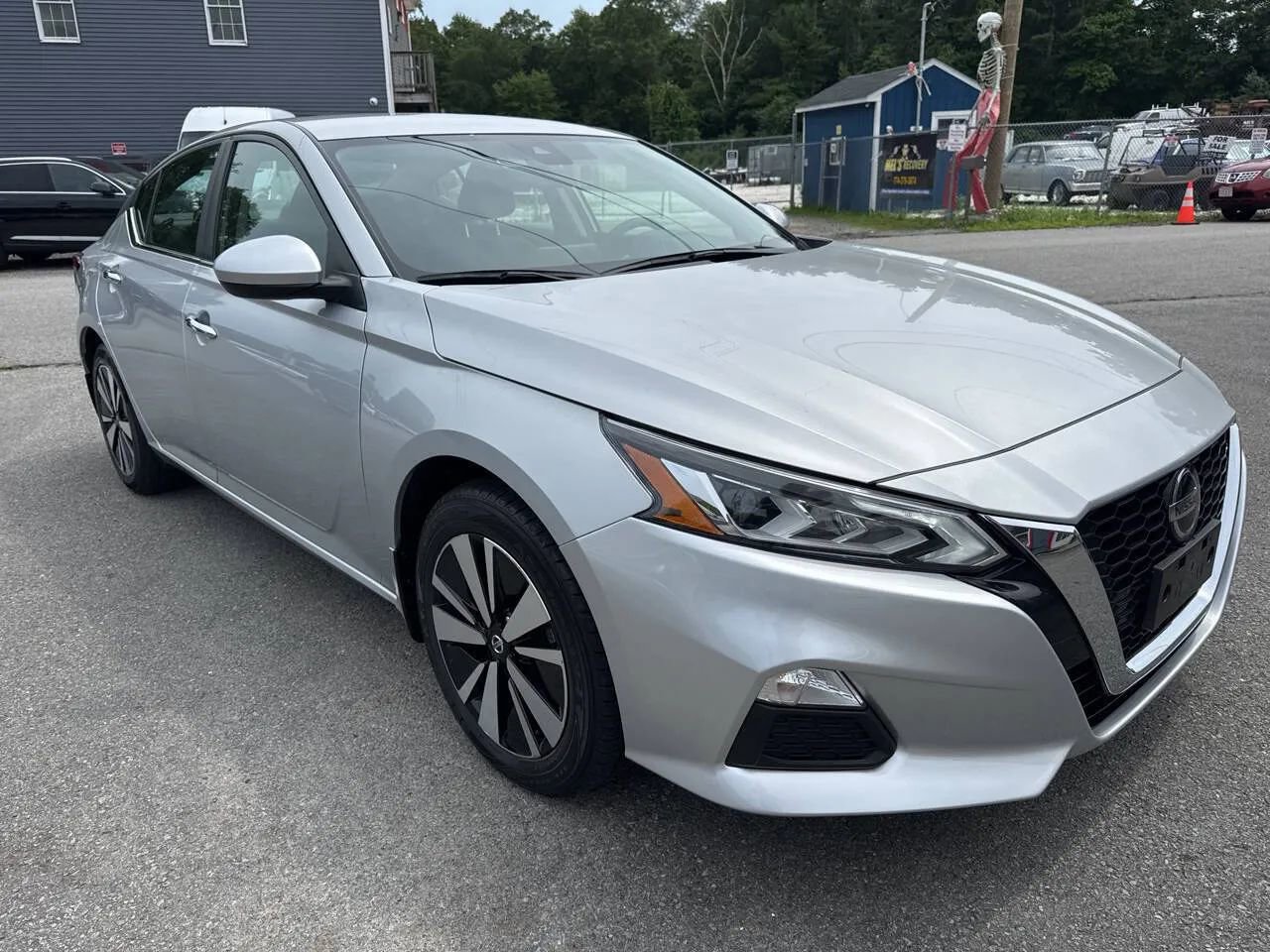 Used 2022 Nissan Altima 2.5 SV image 3