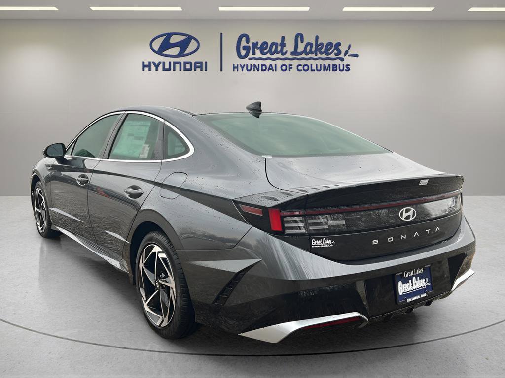 New 2026 Hyundai Sonata SEL FWD image 3