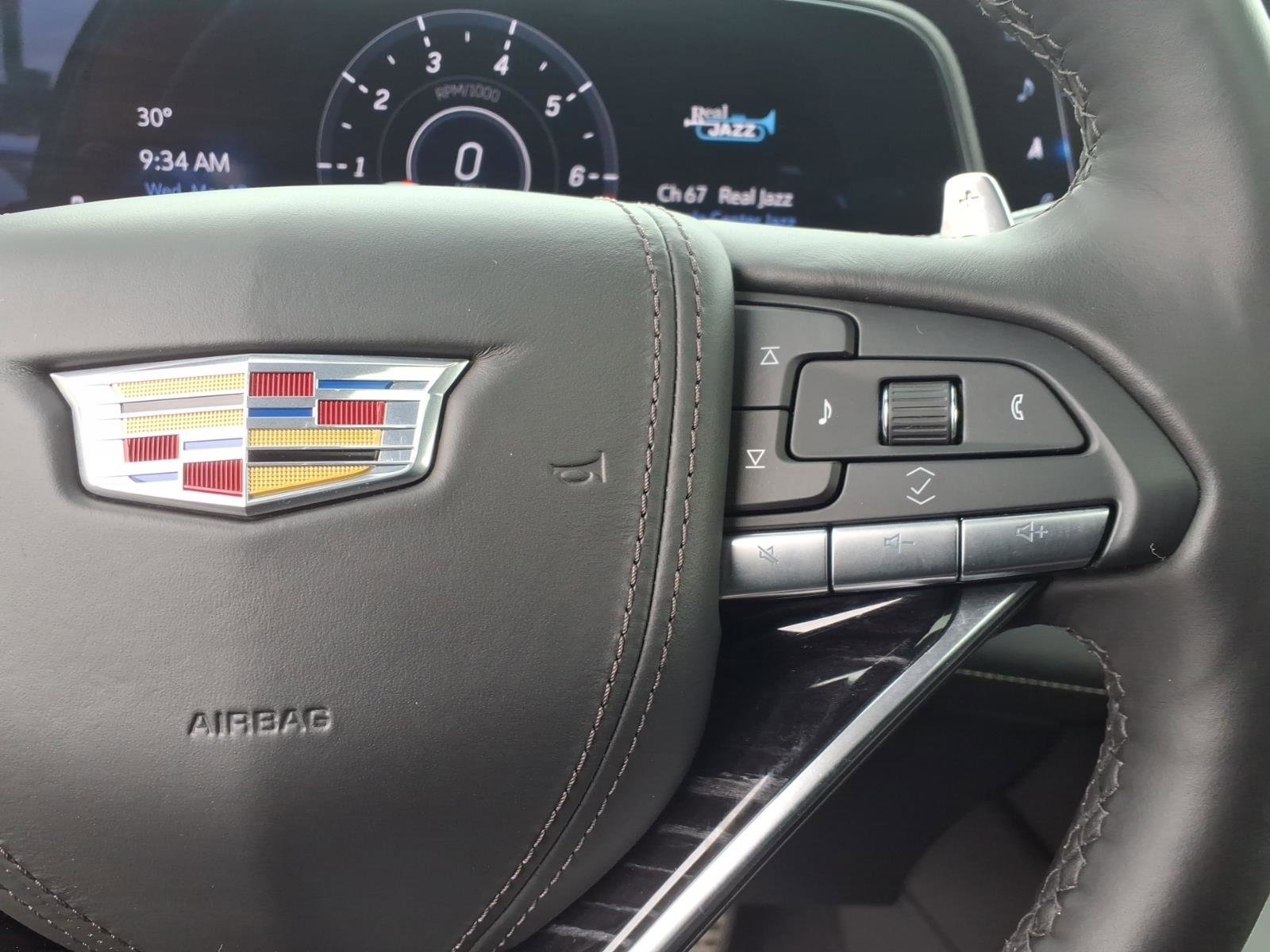 Certified 2023 Cadillac Escalade V w/ LPO, ONYX Package image 31