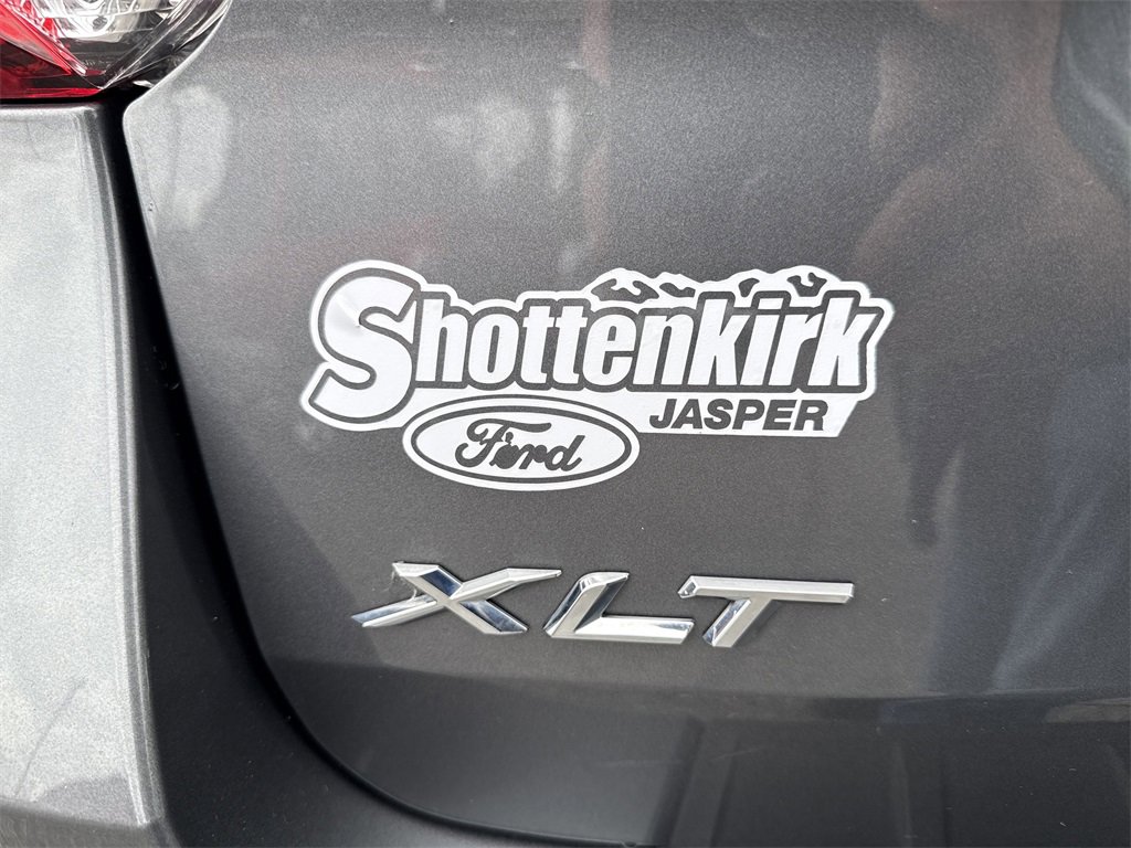 Used 2022 Ford Explorer XLT w/ Equipment Group 202A image 19