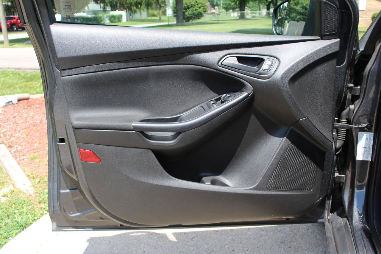 Used 2016 Ford Focus S FWD image 12