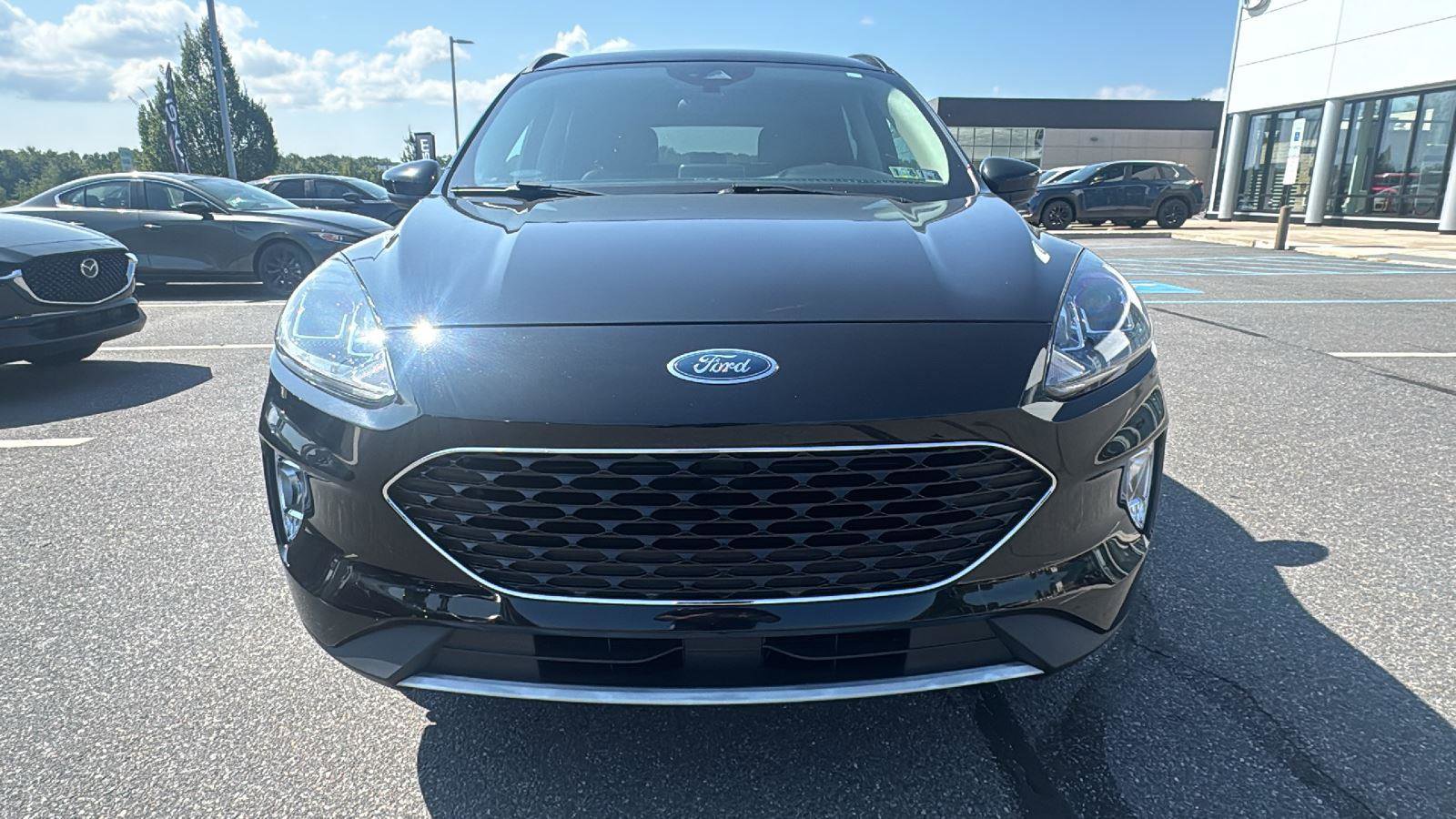 Used 2020 Ford Escape SEL image 2