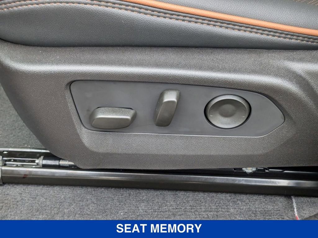 New 2026 GMC Canyon AT4 w/ Technology Plus Package image 15