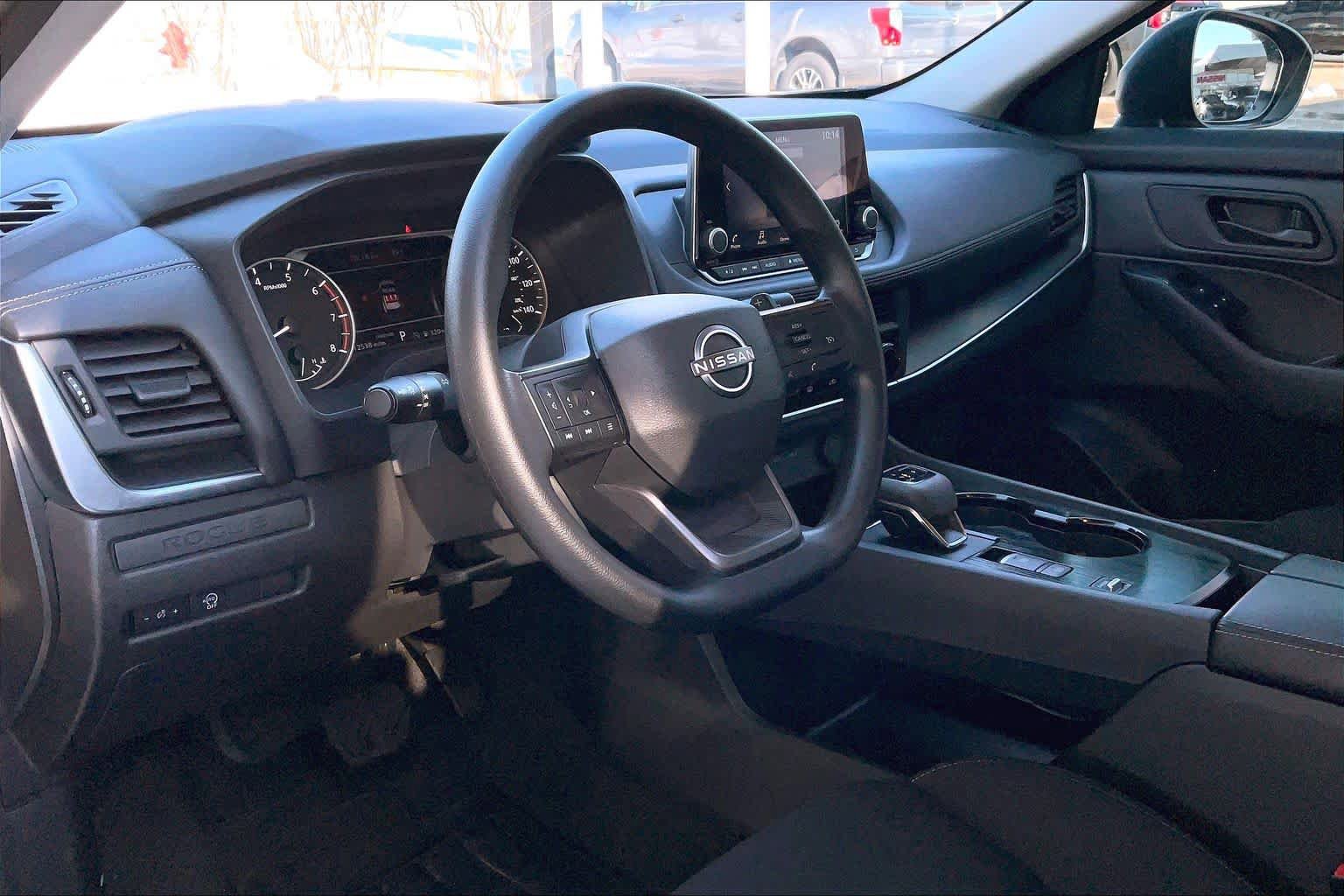 Certified 2025 Nissan Rogue S FWD image 13