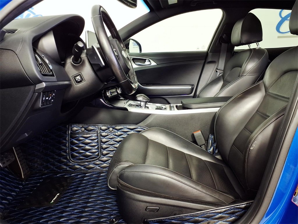 Used 2020 Kia Stinger GT2 image 7