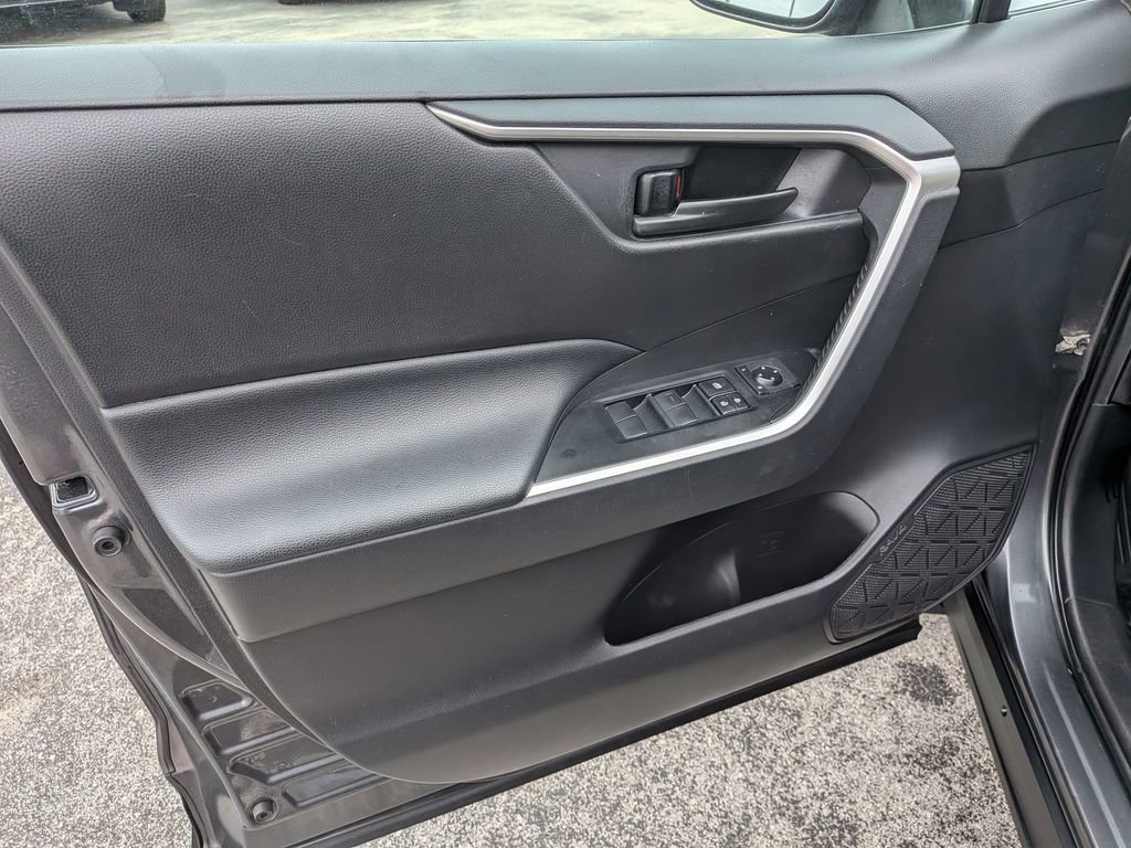 Used 2020 Toyota RAV4 LE w/ All Weather Liner Package FWD image 10