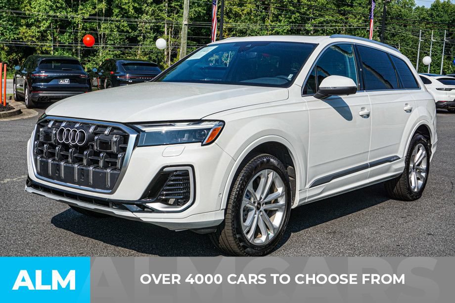 Used 2025 Audi Q7 3.0T Premium Plus AWD/4WD image 2