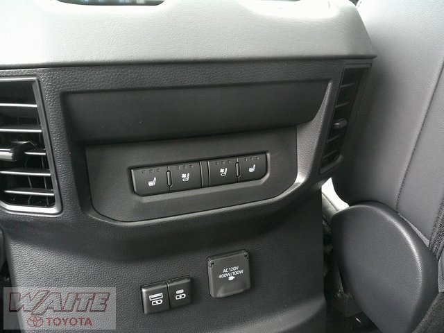 New 2025 Toyota Tundra Platinum image 29