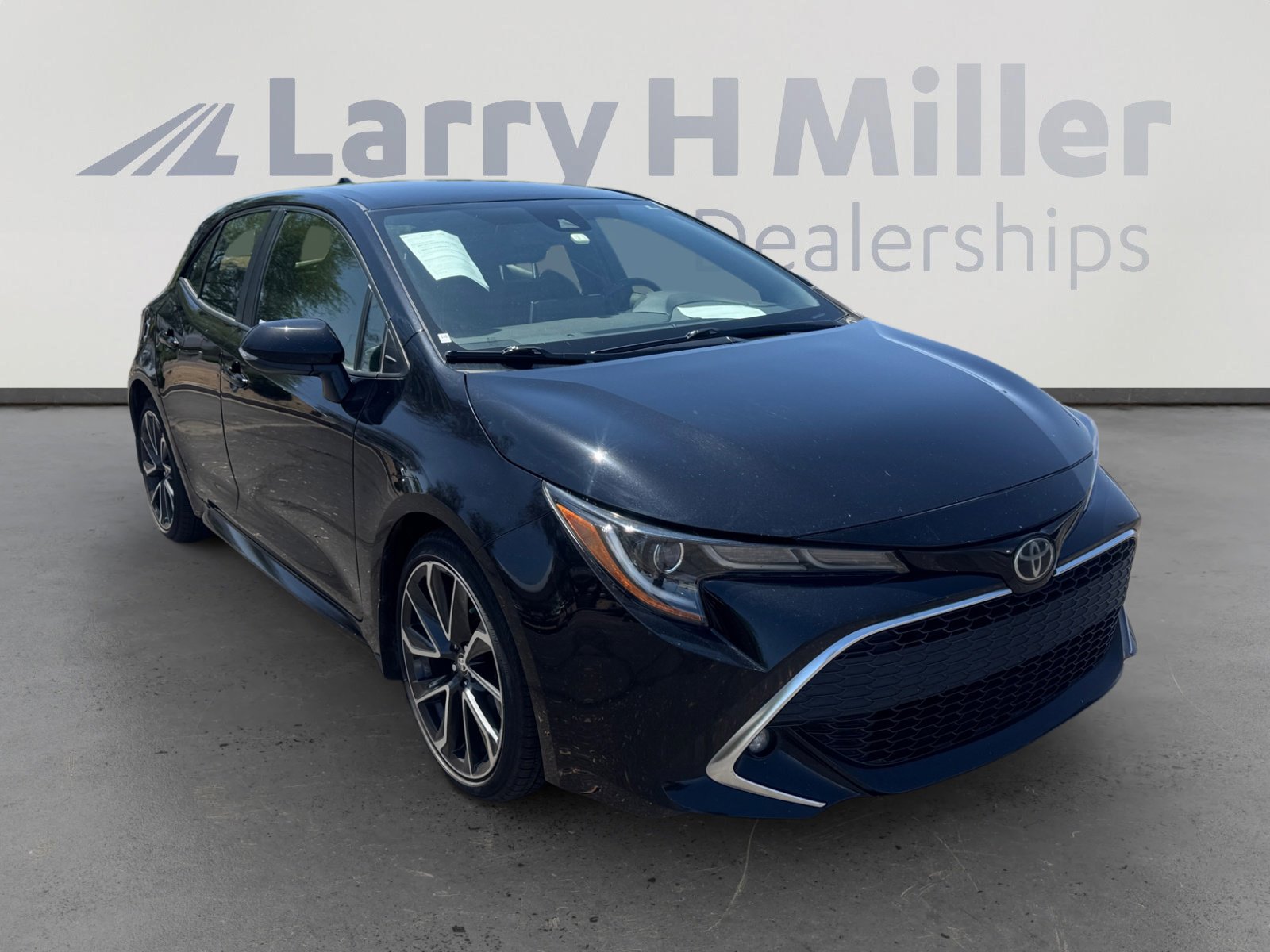 Used 2019 Toyota Corolla XSE FWD image 7